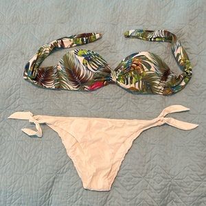 Brand new Naori bikini tropical bra top white tie bottom sz S